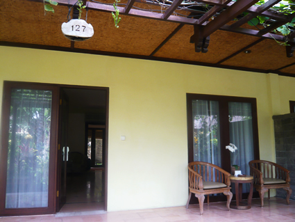 santika_r02.jpg